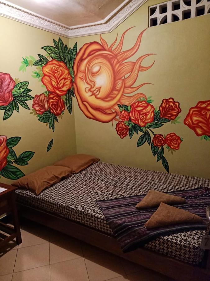 Losmen Setia Kawan Yogyakarta Luaran gambar